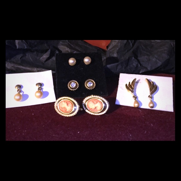 Collection of Vintage Avon Earrings - Picture 1 of 1